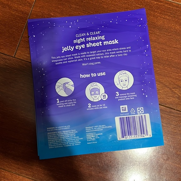 CLEAN & CLEAR Night Relaxing Jelly Eye Sheet Seaweed Extract 3 Masks - Picture 2 of 2